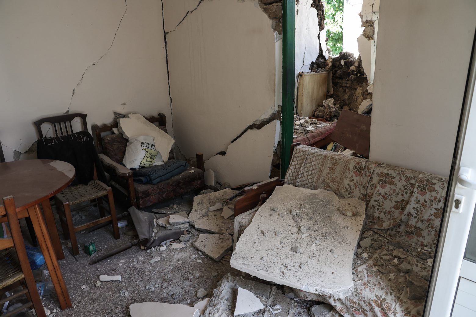 Κρήτη - 30 χωριά με σοβαρές ζημιές στον Δήμο Μινώα Πεδιάδας μετά τον σεισμό