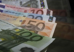 Χατζηδάκης – Με ρήτρα διατήρησης θέσεων εργασίας η επιδότηση των 1.200 ευρώ