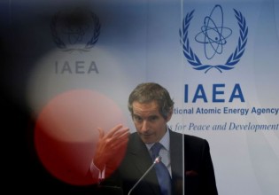 Στο Ιράν ο επικεφαλής της IAEA – Προσπάθεια αναβίωσης της συμφωνίας του 2015 για τα πυρηνικά