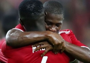 «Ολυμπιακός και Λίβερπουλ ναυλώνουν αεροπλάνο για να βγάλουν τους παίκτες τους από τη Γουινέα»
