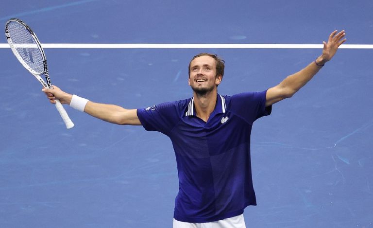 US Open – Ισοπεδωτικός Μεντβέντεφ κατέκτησε το πρώτο του Grand Slam (0-3)