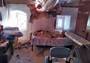 Μονή Αγκαράθου – Διαλύθηκαν από τον σεισμό τα κελιά των μοναχών – Η μαρτυρία του γέροντα Ευγένιου