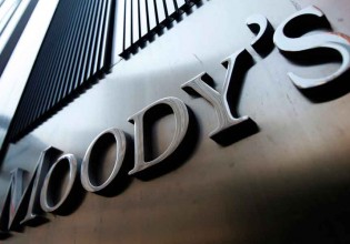 Moody’s – Θετικό outlook για τις ελληνικές συστημικές τράπεζες