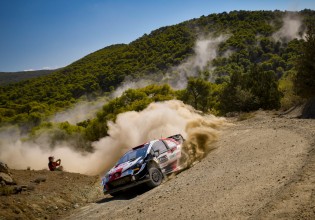 WRC – Ράλι Ακρόπολις – Ο Ροβάνπερα αύξησε την διαφορά του στην κορυφή