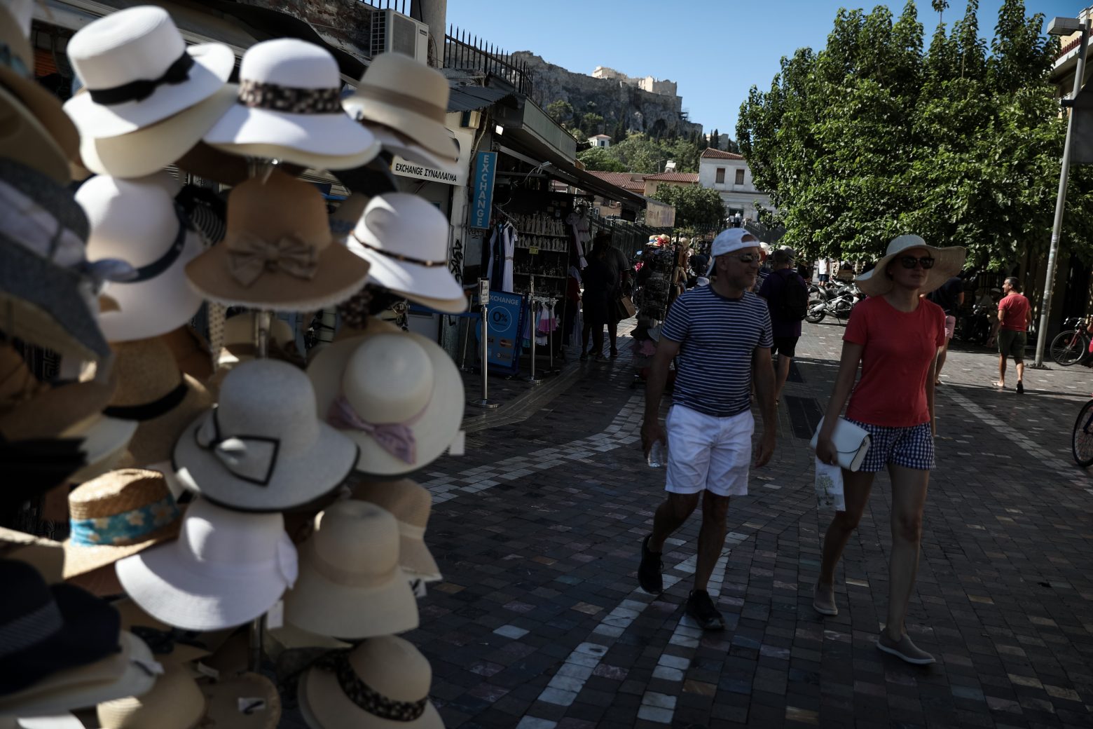 Κοροναϊός – Πού εντοπίζονται τα 2.807 κρούσματα – Δείτε αναλυτικά τον χάρτη της διασποράς