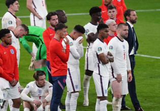 Αγγλία – Πρόστιμο και δύο αγωνιστικές για τα επεισόδια στον τελικό του Euro