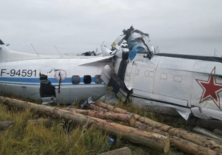 Ρωσία – Συντριβή αεροσκάφους λόγω κινητήρα που σταμάτησε να λειτουργεί