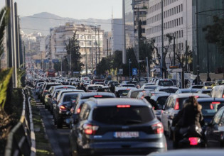 Κίνηση στους δρόμους – Κυκλοφοριακό «έμφραγμα» για ακόμη μια ημέρα – Πού εντοπίζονται προβλήματα