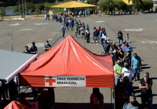 Κοροναϊός – Θλιβερό ρεκόρ για τη Βραζιλία – Ξεπέρασαν τους 600.000 οι θάνατοι