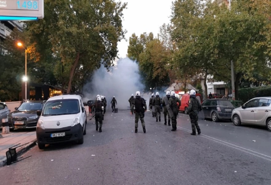 Σοβαρά επεισόδια έξω από την Τούμπα