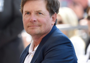 Michael J.Fox – Συγκέντρωσε 1 δις δολάρια για την ανακάλυψη της θεραπείας του Πάρκινσον