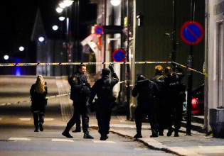 Νορβηγία – Τουλάχιστον πέντε οι νεκροί από την επίθεση – Συνελήφθη ο δράστης, ανοιχτό το ενδεχόμενο τρομοκρατίας