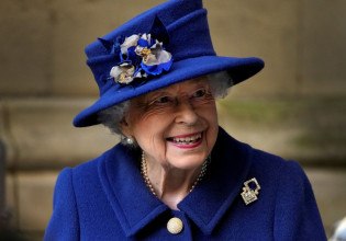 Βασίλισσα Ελισάβετ – Τους «τρέλανε» όλους – Νιώθει πολύ νέα στην καρδιά για να παραλάβει το βραβείο «Oldie of the Year»