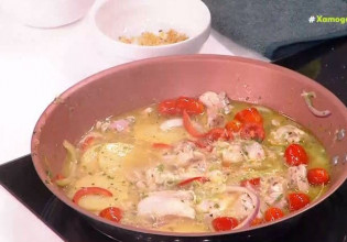 Ο Δημήτρης Σκαρμούτσος μαγειρεύει τηγανιά κοτόπουλο με πατάτες και λαχανικά