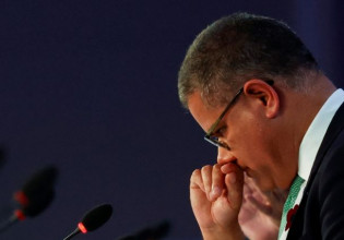COP26 – Η στιγμή που ο πρόεδρος της Διάσκεψης δακρύζει – «Πρέπει να προστατεύσουμε αυτή τη συμφωνία»