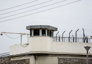 Φυλακές Πάτρας – Κρατούμενος κατάπιε βίδες και ξυραφάκια