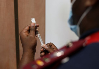 Παραλλαγή Όμικρον – Ινδία και Κίνα στέλνουν εμβόλια στην Αφρική