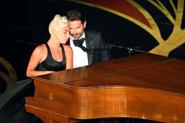 Ο Μπράντλεϊ Κούπερ σπάει τη σιωπή του - Ήταν τελικά ζευγάρι με την Lady Gaga;