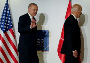 Τουρκία – Η αμερικανική βάση στην Αλεξανδρούπολη «αναστατώνει» τον Ερντογάν – Τι είπε σε Μπάιντεν και Μακρόν