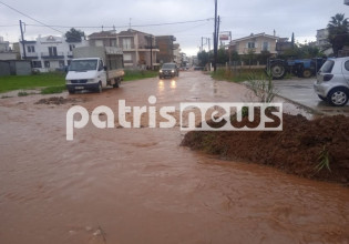 Ηλεία – Πλημμυρισμένοι δρόμοι από τις σφοδρές βροχοπτώσεις – Απεγκλώβισαν μαθητές με τρακτέρ