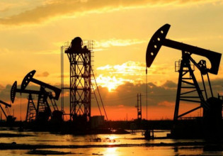 Πετρέλαιο – Βουτιά 11%, κάτω από τα 70 δολάρια