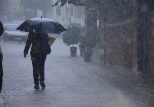 Καιρός – Βροχές και ισχυρές καταιγίδες – Πού απαιτείται προσοχή