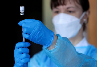 Τσεχία – Επιβάλλει τον υποχρεωτικό εμβολιασμό για ορισμένες κατηγορίες του πληθυσμού