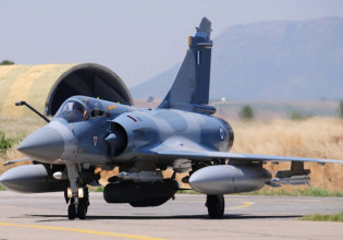 Οι Ελληνίδες υποσμηναγοί των Mirage και των F-16