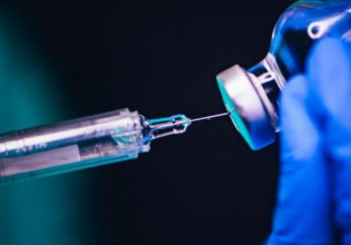 Κοροναϊός – Έρχεται υποχρεωτικός εμβολιασμός για τους 50αρηδες; – Δυσεύρετα τα ραντεβού για τρίτη δόση