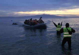 Προσφυγικό – Πως μπορούν να αναζητούν επιζώντες από τα τρία ναυάγια οι συγγενείς
