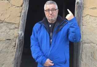 Στάθης Παναγιωτόπουλος – Εμφανίστηκε μετά την εισαγγελική εντολή – Ούτε μία συγγνώμη στην 30χρονη
