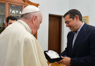 Τσίπρας – Ευχαριστώ τον Πάπα Φραγκίσκο για την «σκληρή ειλικρίνεια» στο μεταναστευτικό