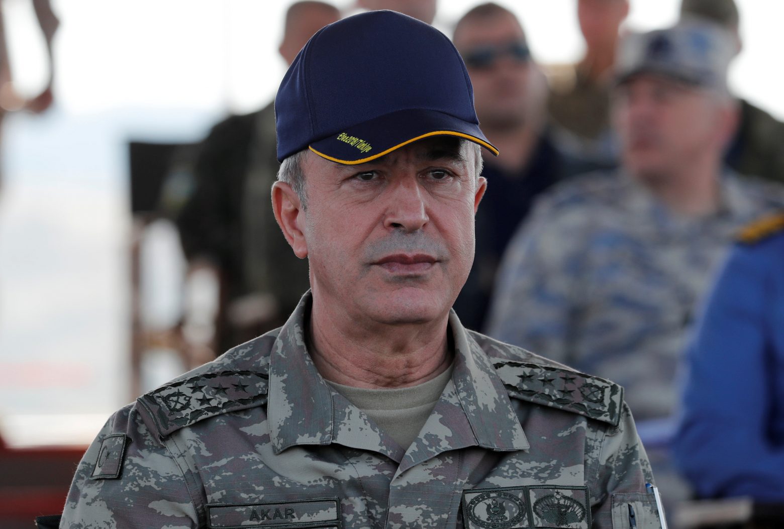 Ακάρ - Εκτός ελέγχου ο τούρκος υπουργός Άμυνας - «Μην κάνει το λάθος η Ελλάδα...»