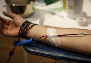 Αιμοδοσία – Παρελθόν αποτελεί το περιεχόμενο του εντύπου «ιστορικό αιμοδότη» που απέκλειε τους ομοφυλόφιλους
