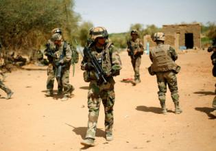 Σαχέλ: Ακόμα ένας νεκρός στρατιώτης στο Μάλι – 53 απώλειες μετράει ο γαλλικός στρατός