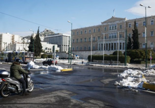 Δήμος Αθηναίων: Ολοκληρώθηκε ο εκχιονισμός των δρόμων