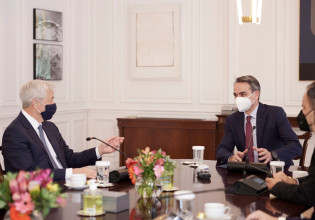 Μητσοτάκης: Συνάντηση με τον CEO της JP Morgan για επενδύσεις στην Ελλάδα