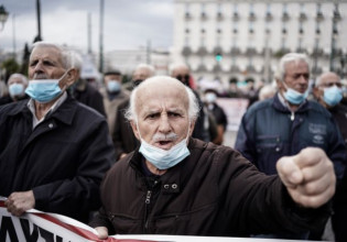 Συντάξεις – Παράσταση διαμαρτυρίας από τους συνταξιούχους κατά της εγκυκλίου του υπουργείου Εργασίας