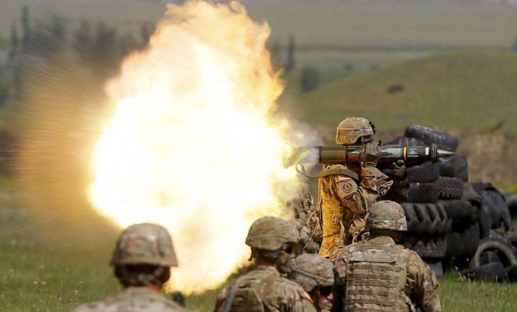 Πόλεμος στην Ουκρανία: Δύναμη Ταχείας Αντίδρασης ενεργοποιεί για πρώτη φορά το ΝΑΤΟ
