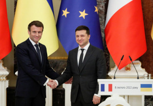 Μακρόν: Ρωσία και Ουκρανία δεσμεύονται να τηρήσουν τις συμφωνίες του Μινσκ λέει ο Γάλλος πρόεδρος