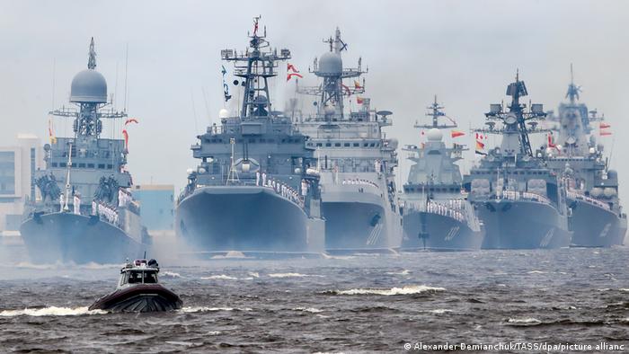 Πόλεμος στην Ουκρανία: Ρωσικές δυνάμεις στη Μαύρη Θάλασσα - Μαχητικά πάνω από το Χάρκοβο