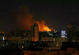 Ουκρανία: Ολονύχτια πολιορκία του Κιέβου –  Ήχησαν σειρήνες για αεροπορική επιδρομή στο Χάρκοβο