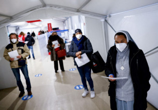 Ιταλία: Οι ανεμβολίαστοι άνω των 50 ετών δεν θα μπορούν να πηγαίνουν στη δουλειά