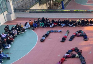 Δολοφονία Άλκη: Σχολείο της Θεσσαλονίκης έστειλε με σιωπή το πιο ηχηρό μήνυμα για τον Άλκη