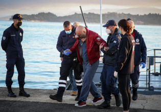 Φωτιά στο Euroferry Olympia: Αναφορές για 10 αγνοούμενους από το φλεγόμενο πλοίο στην Κέρκυρα