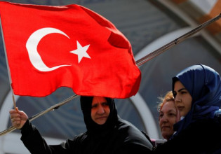 Τουρκία: «Ξεπαγιάζουν» οι κάτοικοι – Χρεώνουν τις θερμάστρες στις καφετέριες
