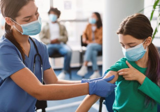 Κοροναϊός: Διαθέσιμα από σήμερα 40.000 νέα ραντεβού για εμβολιασμούς παιδιών στην Αττική