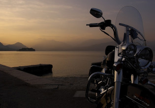 ELSTAT: Greeks forsaking cars and turning to motorcycles
