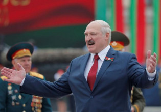 Ουκρανία: Ο Λουκασένκο αρνείται ότι η Λευκορωσία συμμετέχει στην εισβολή