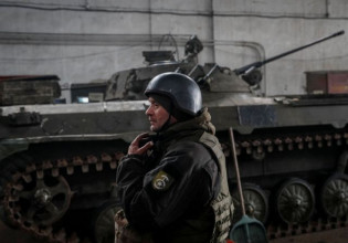 Ουκρανία: Επιβολή στρατιωτικού νόμου
